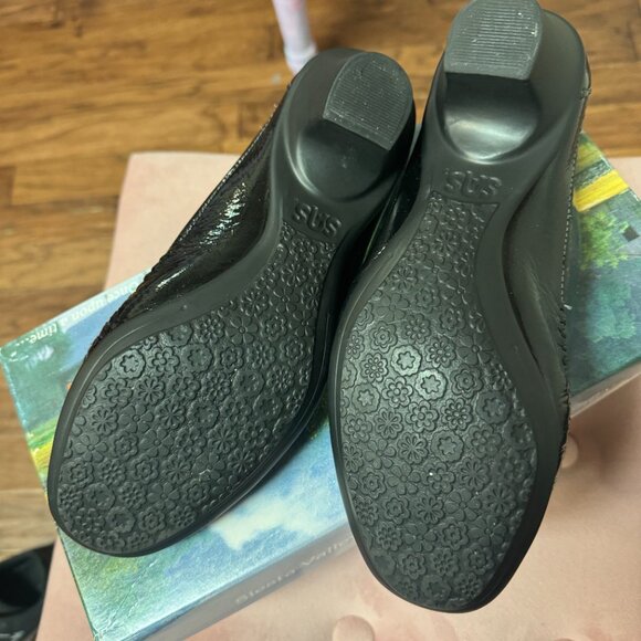 SAS Sonya Black Pumps Size 7WW - Picture 5 of 7